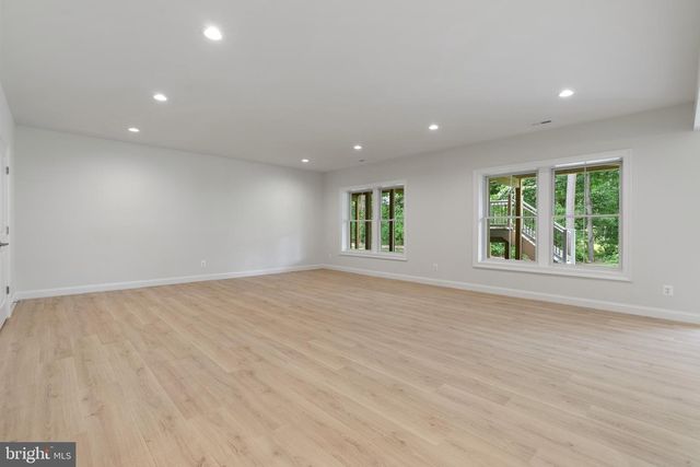 2305 STRYKER AVE, Vienna, VA 22181