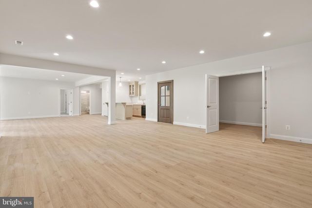 2305 STRYKER AVE, Vienna, VA 22181