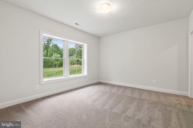2305 STRYKER AVE, Vienna, VA 22181