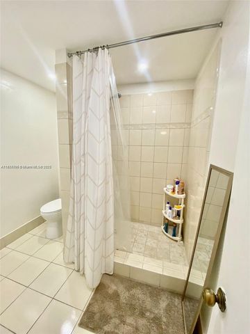 10000 NW 80 CT 2565, Hialeah Gardens, FL 33016