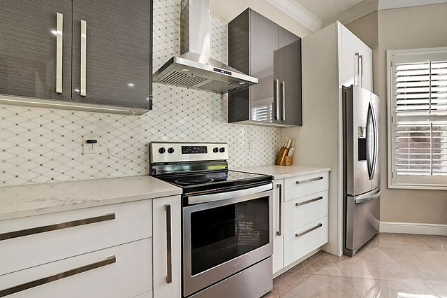 7167 Ivy Crossing Lane, Boynton Beach, FL 33436