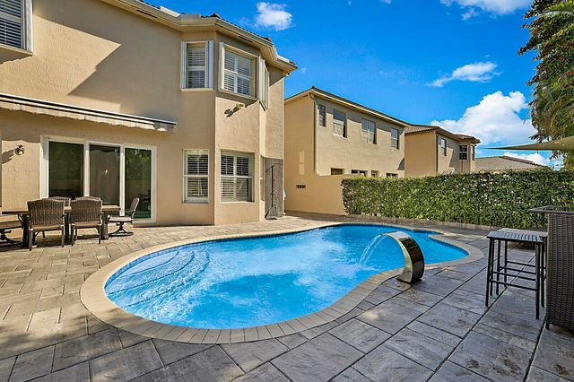 7167 Ivy Crossing Lane, Boynton Beach, FL 33436