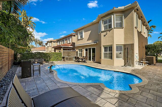 7167 Ivy Crossing Lane, Boynton Beach, FL 33436