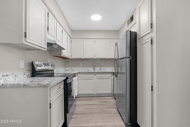 906 S ACAPULCO Lane A, Tempe, AZ 85281