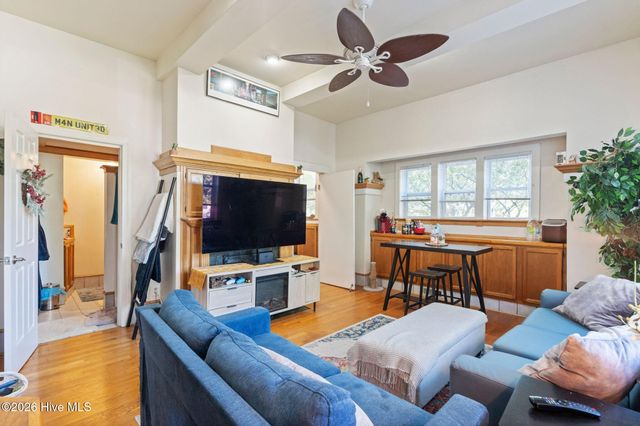 1602 S 4th Street, Wilmington, NC 28401