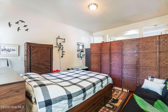 1602 S 4th Street, Wilmington, NC 28401