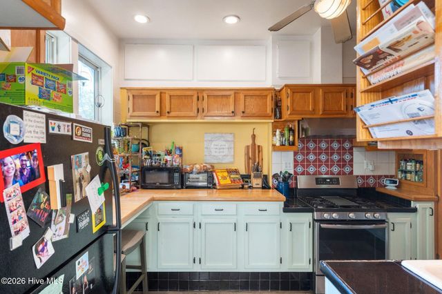 1602 S 4th Street, Wilmington, NC 28401