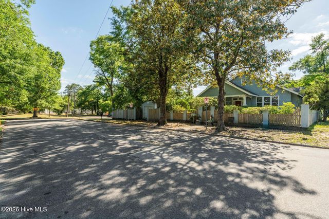 1602 S 4th Street, Wilmington, NC 28401