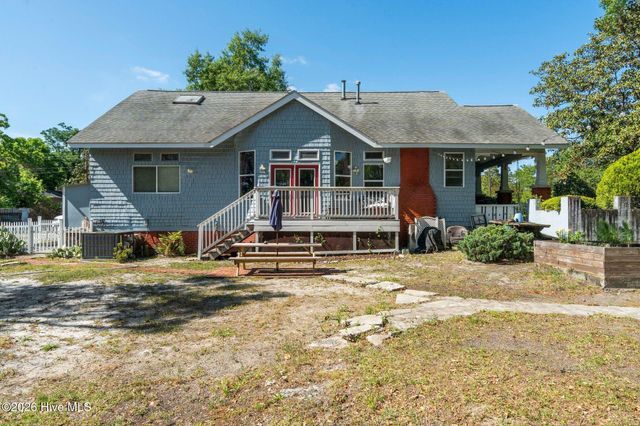 1602 S 4th Street, Wilmington, NC 28401