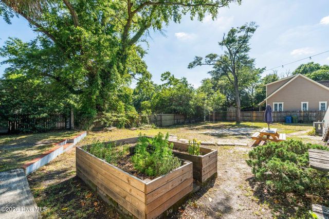 1602 S 4th Street, Wilmington, NC 28401