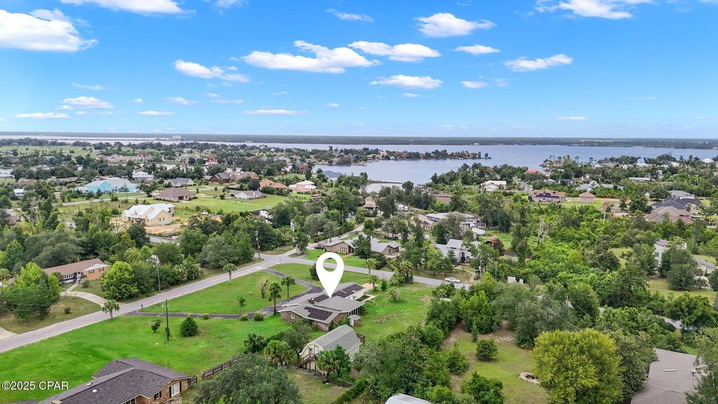 909 tech drive Drive, Lynn Haven, FL 32444
