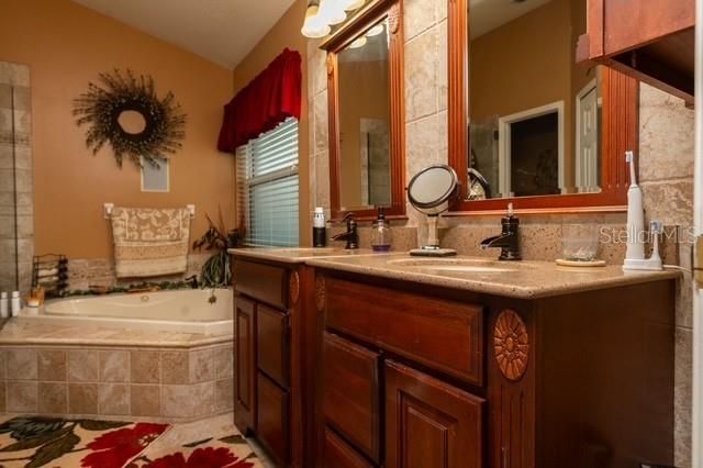 4605 OAK RIVER, Valrico, FL 33596