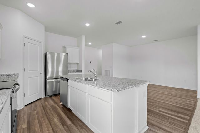 158 Admiral St, Conway, SC 29526