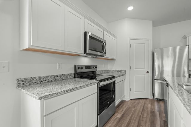 158 Admiral St, Conway, SC 29526