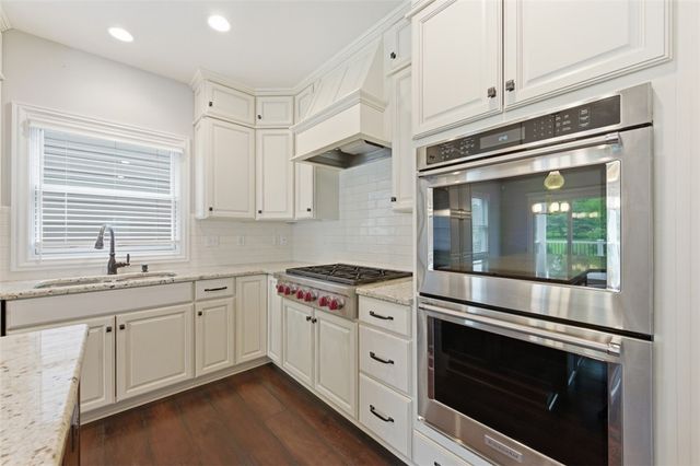 214 Maid Marion Ln, Canonsburg, PA 15317