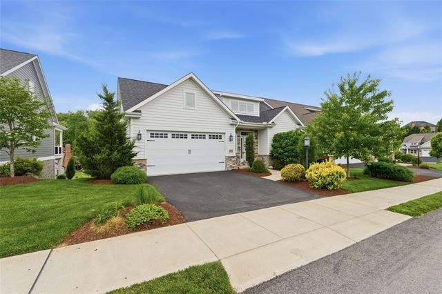 214 Maid Marion Ln, Canonsburg, PA 15317