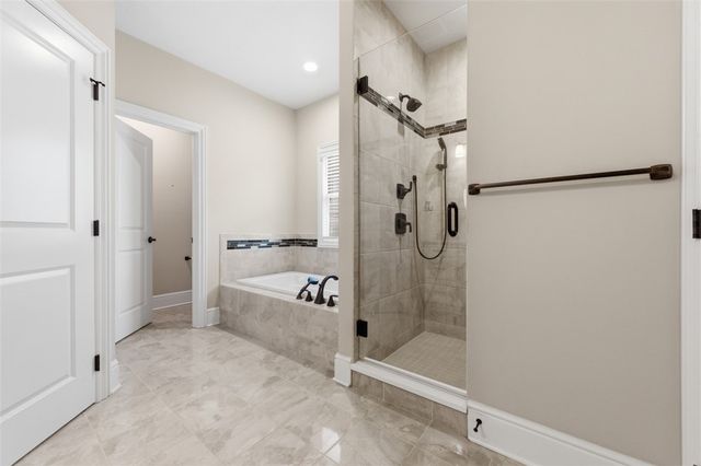 214 Maid Marion Ln, Canonsburg, PA 15317