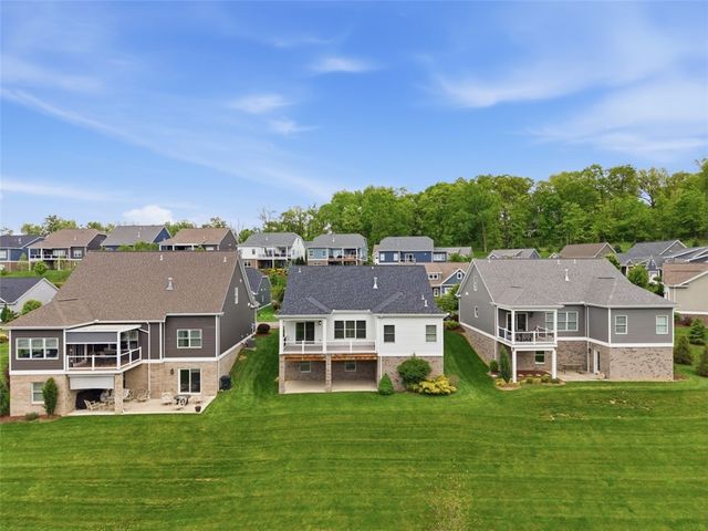 214 Maid Marion Ln, Canonsburg, PA 15317