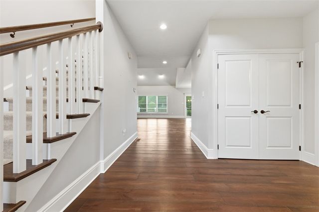 214 Maid Marion Ln, Canonsburg, PA 15317