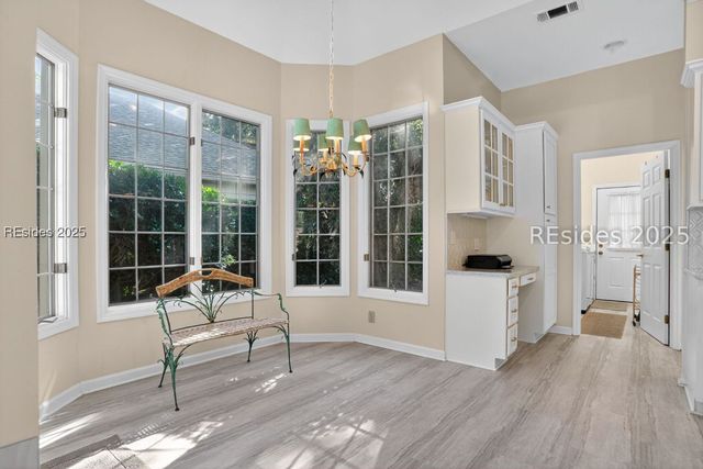 10 Glenmoor Pl, Hilton Head Island, SC 29926