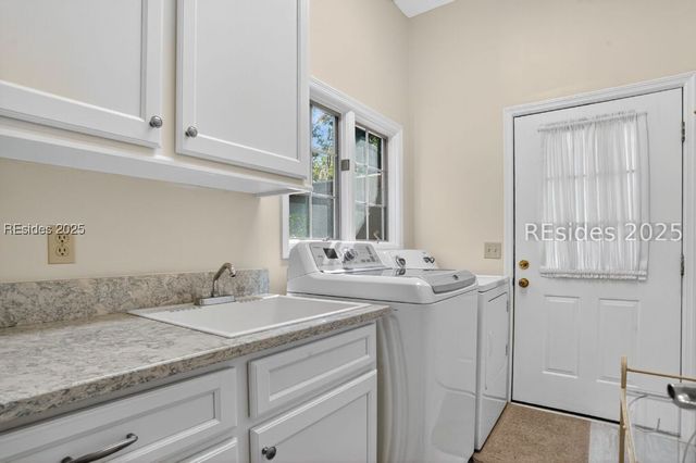 10 Glenmoor Pl, Hilton Head Island, SC 29926