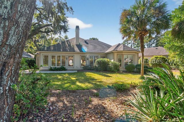 10 Glenmoor Pl, Hilton Head Island, SC 29926