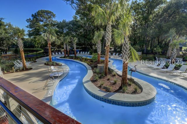 10 Glenmoor Pl, Hilton Head Island, SC 29926