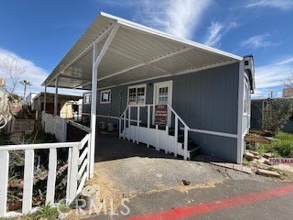 1304 E Ave I 9, Lancaster, CA 93535