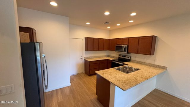 2350 S OLIVEWOOD -- 106, Mesa, AZ 85209