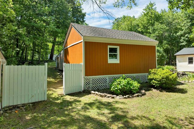 30 Roy Road, Hooksett, NH 03106