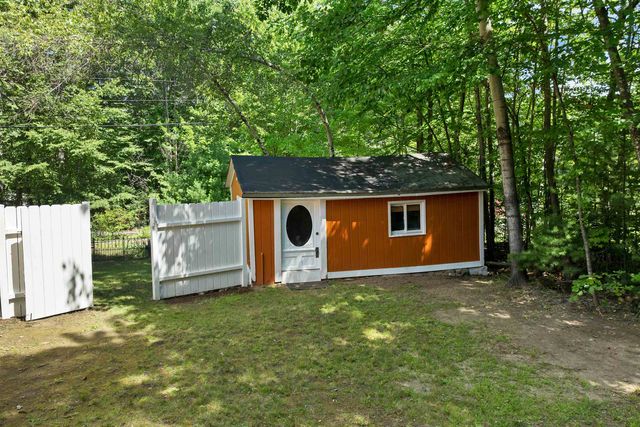 30 Roy Road, Hooksett, NH 03106