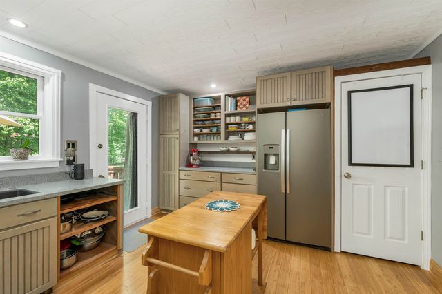 30 Roy Road, Hooksett, NH 03106