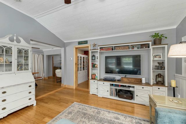 30 Roy Road, Hooksett, NH 03106