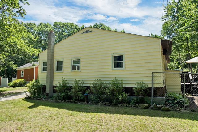 30 Roy Road, Hooksett, NH 03106
