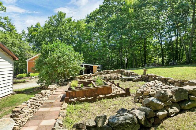 30 Roy Road, Hooksett, NH 03106