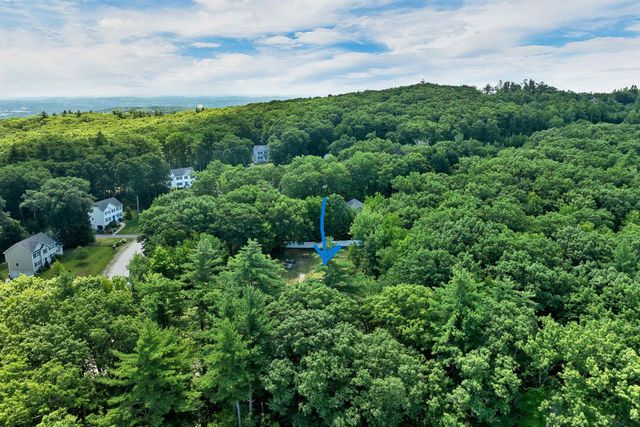 30 Roy Road, Hooksett, NH 03106