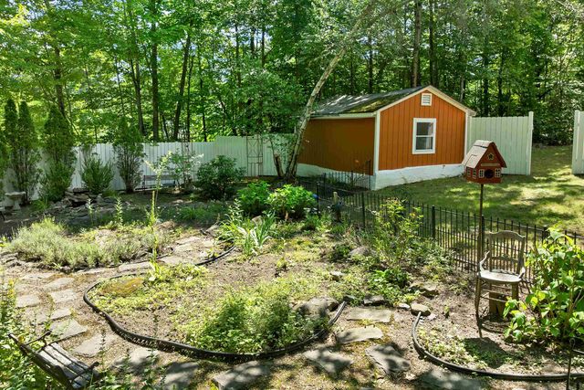 30 Roy Road, Hooksett, NH 03106