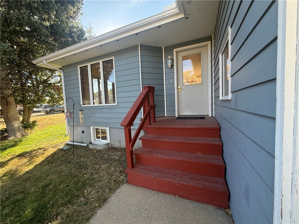 217 S Adams Avenue, Red Lodge, MT 59068 photo 3
