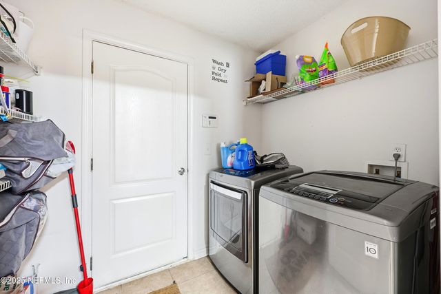 1739 SAW LAKE Drive, Middleburg, FL 32068