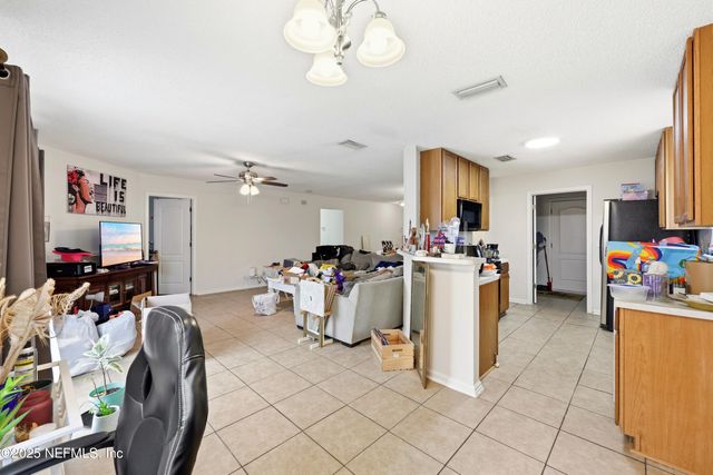 1739 SAW LAKE Drive, Middleburg, FL 32068