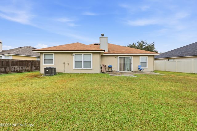 1739 SAW LAKE Drive, Middleburg, FL 32068