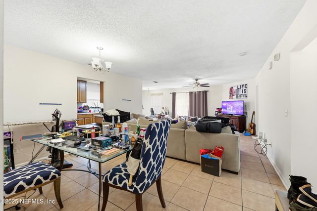 1739 SAW LAKE Drive, Middleburg, FL 32068