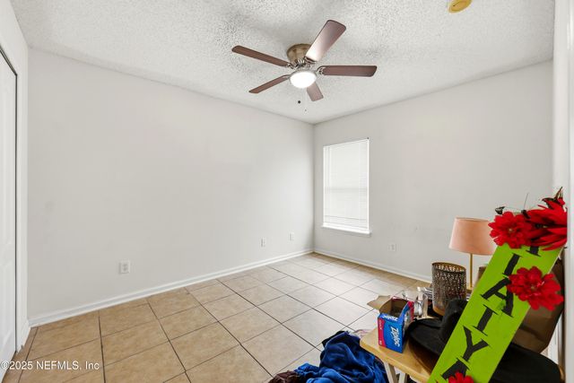 1739 SAW LAKE Drive, Middleburg, FL 32068