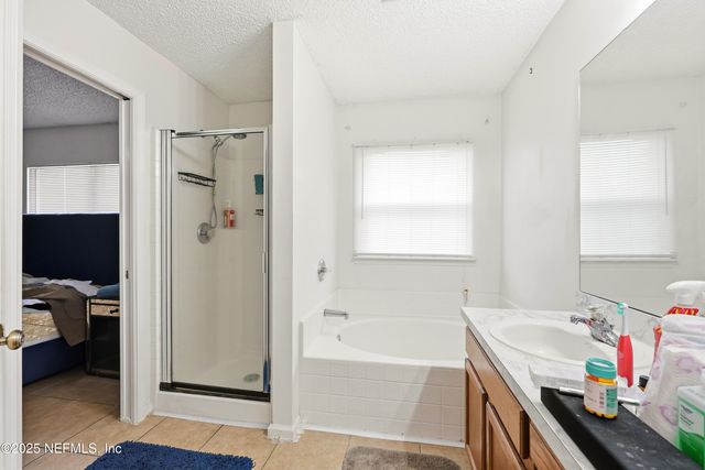 1739 SAW LAKE Drive, Middleburg, FL 32068