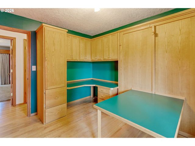 3047 Se 140TH Ave, Portland, OR 97236