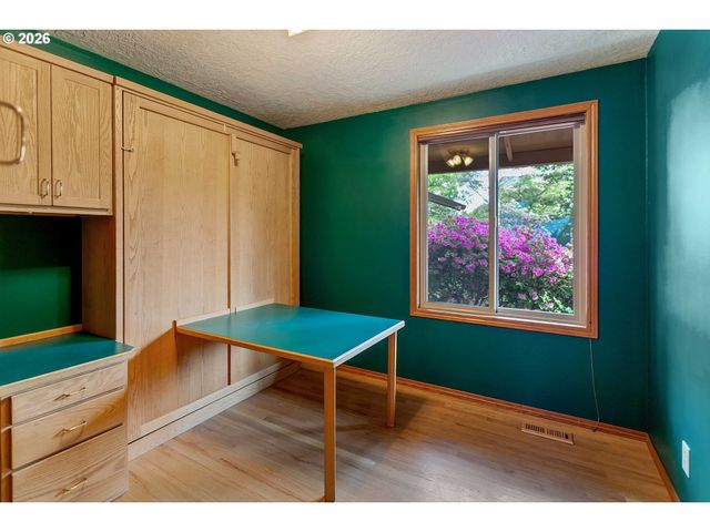 3047 Se 140TH Ave, Portland, OR 97236
