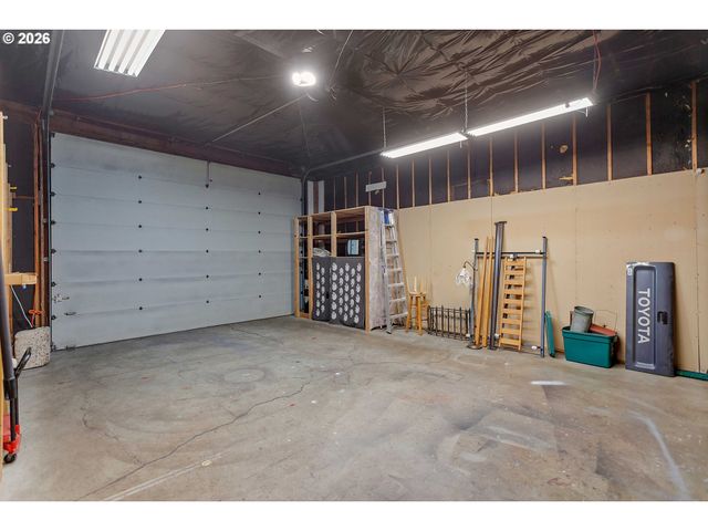 3047 Se 140TH Ave, Portland, OR 97236