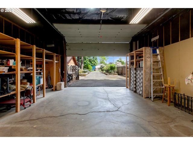 3047 Se 140TH Ave, Portland, OR 97236