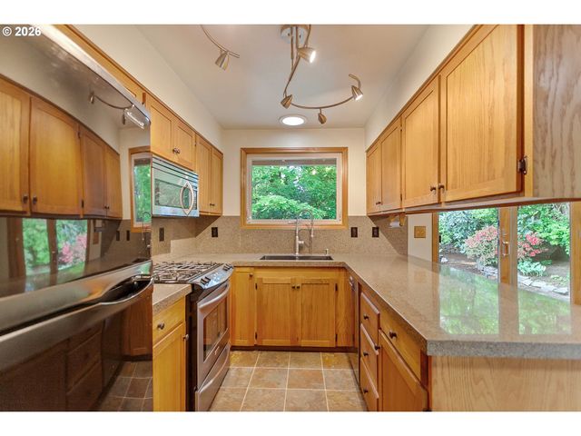 3047 Se 140TH Ave, Portland, OR 97236
