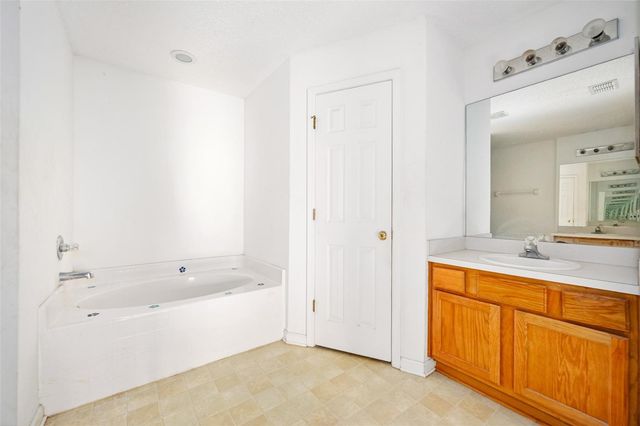 28 RICHLAND LANE, Palm Coast, FL 32164